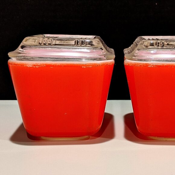 Pyrex 501 Small Red Refrigerator Covered Dishes - Set of 2 - Picture 2 of 9
